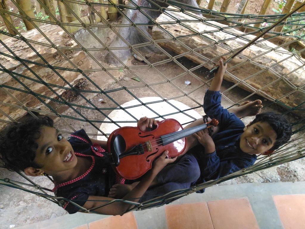 Jungle Jive Tree House Munnar Bed & Breakfast エクステリア 写真